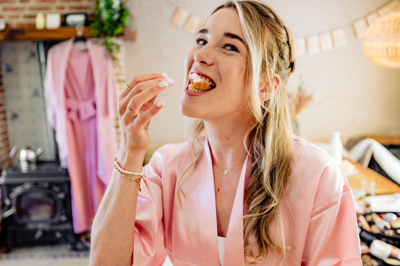 Trouwen tussen het mais | Trouwfotograaf Limburg